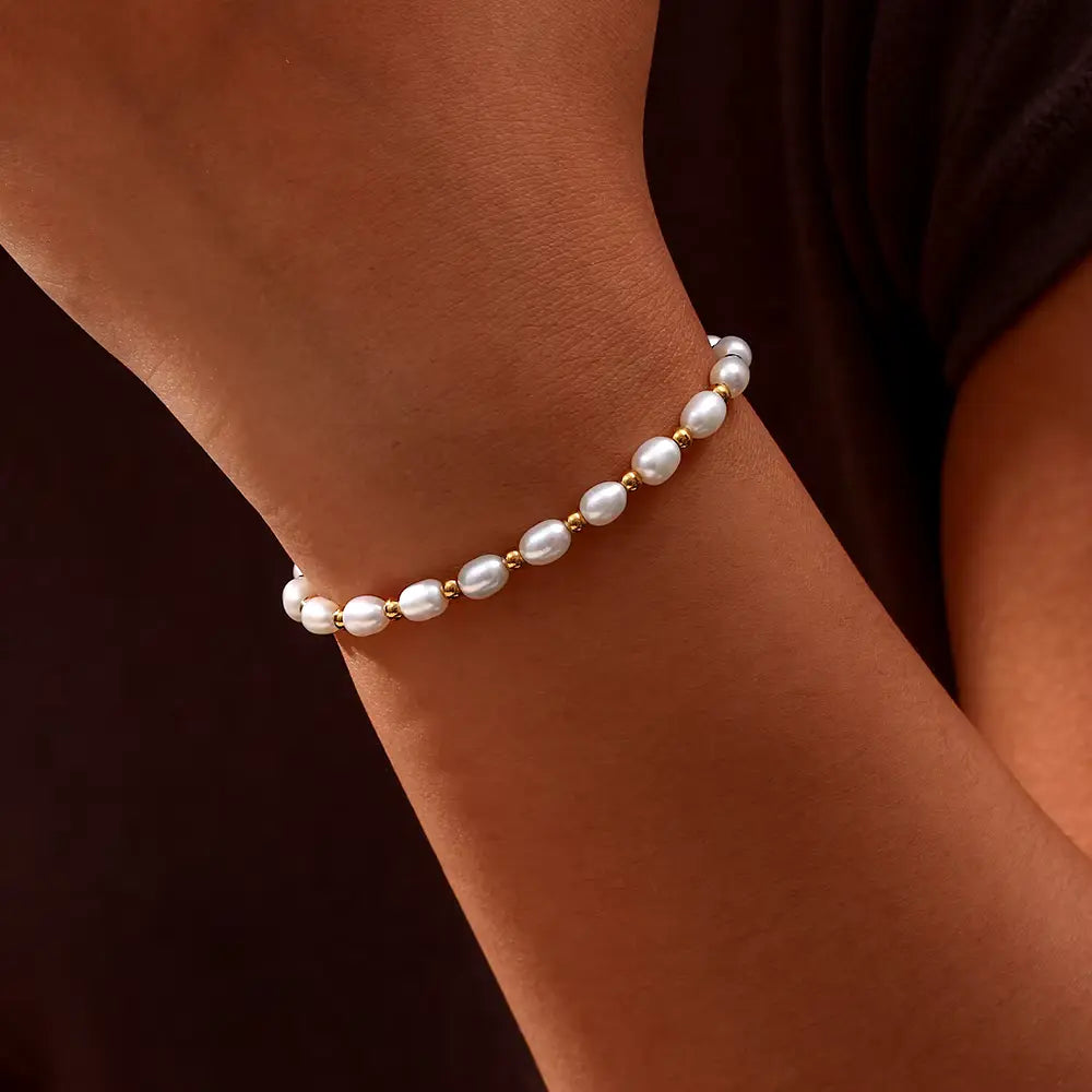 Luxurious White Pearl Jewelry Bracelet
