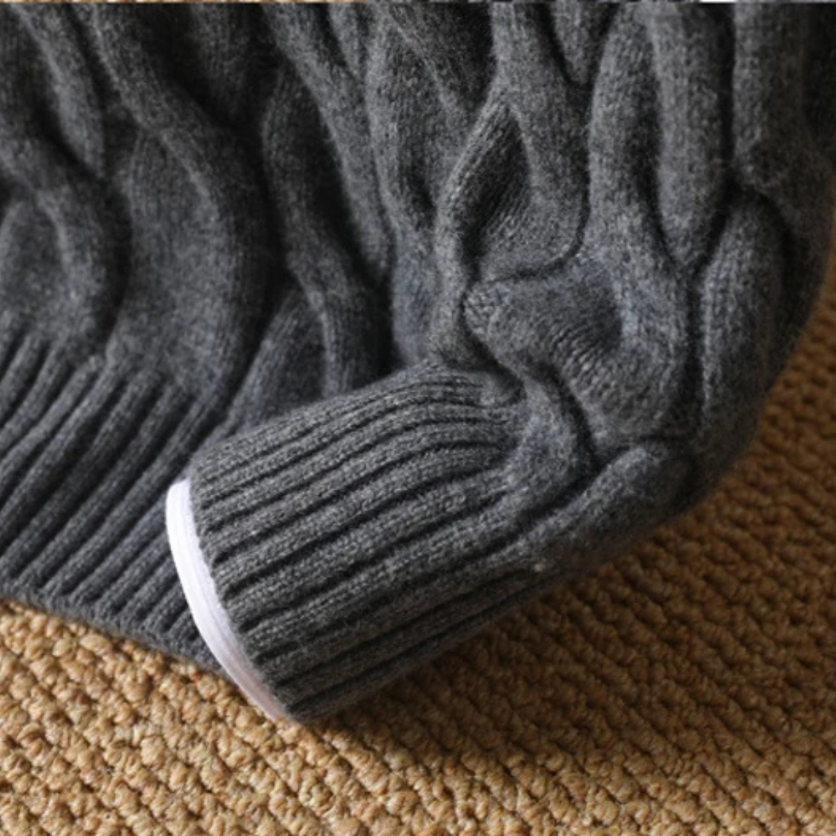 Classic Men's Cozy Cable Knit Sweater