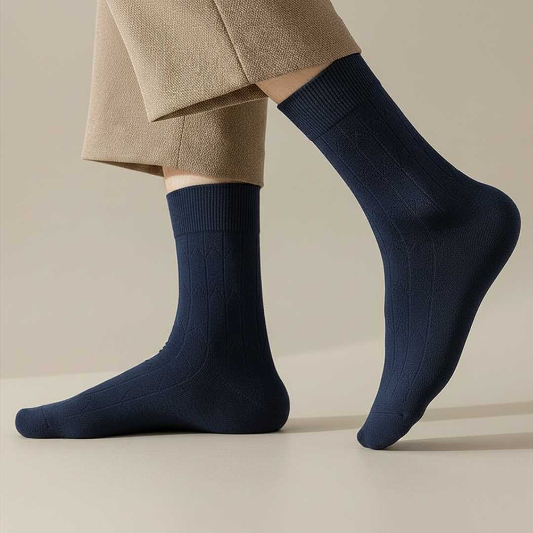 Comfortable Ribbed Patterned Crew Socks
