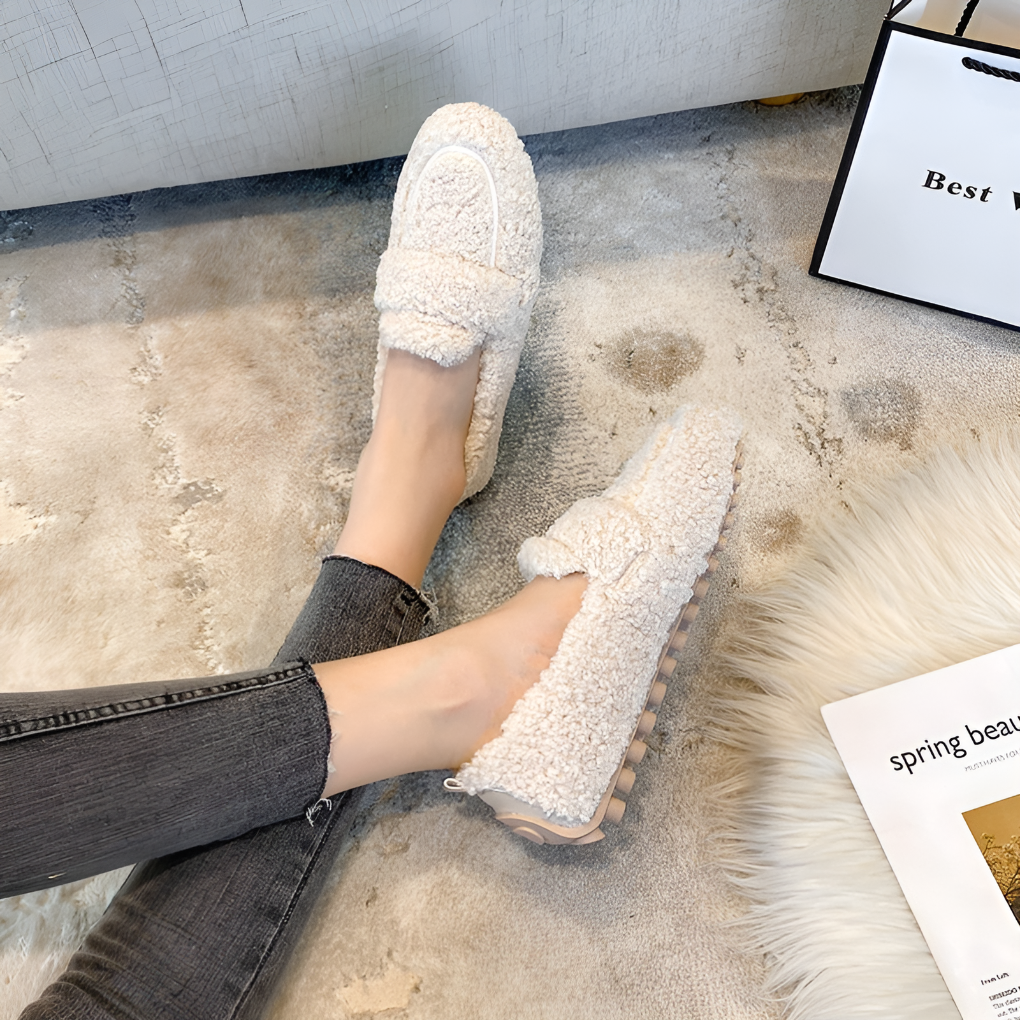 Cozy Fuzzy Slippers for Women - Olytrend