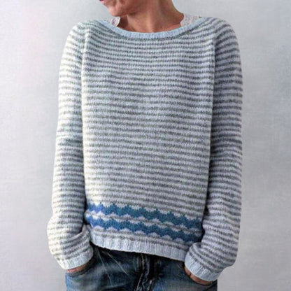 Fashionable Graphic Crew Neck Women's Sweater