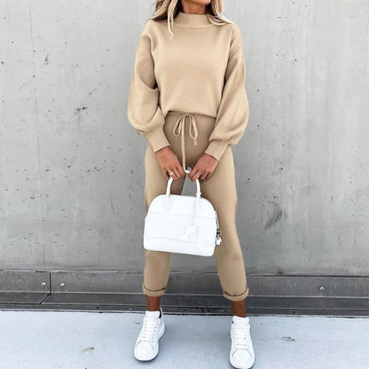 Women's Active Wear Set - Soft Sweatshirt & Leggings
