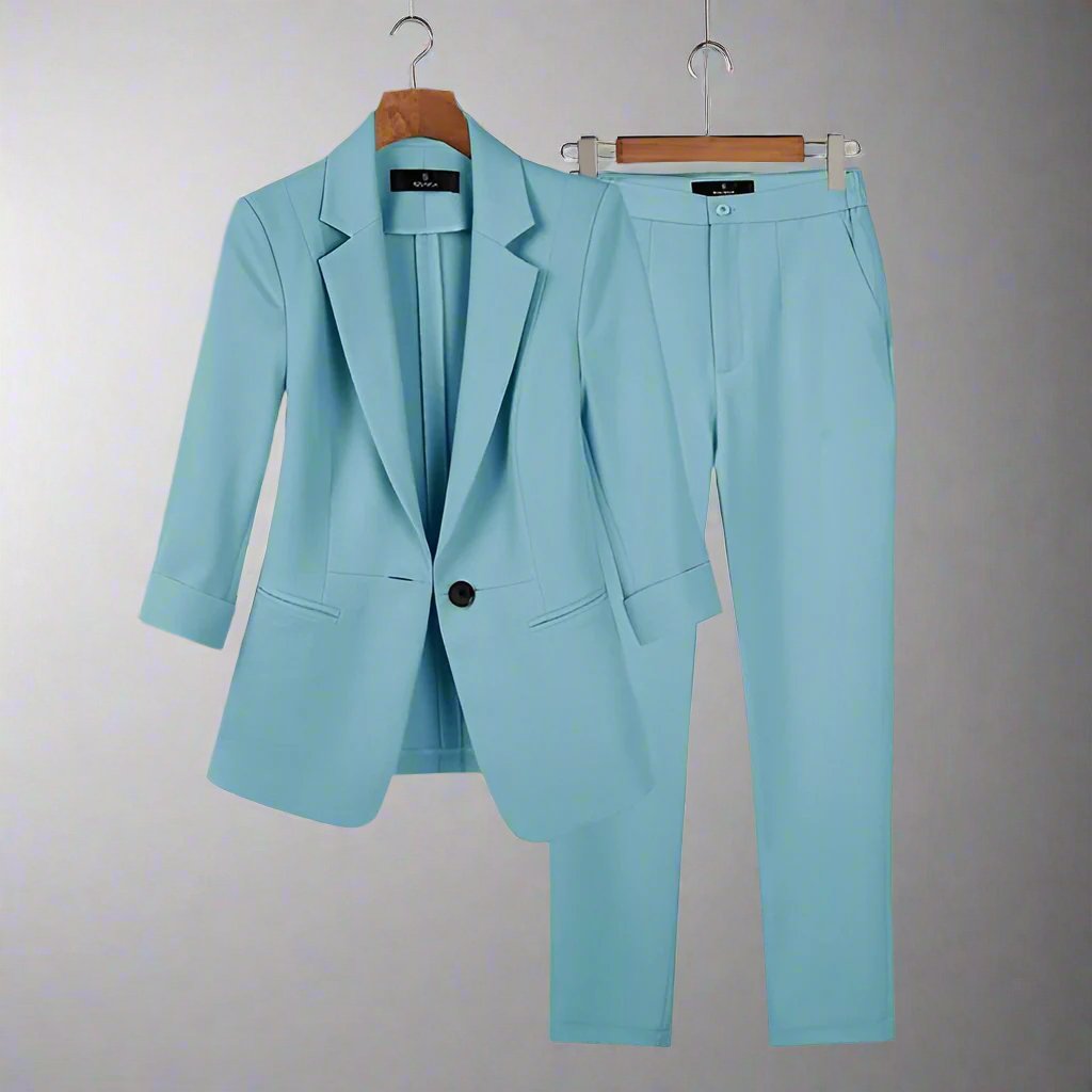 Kvindedragt - Elegant Blazer med Knap - Slim Fit Bukser