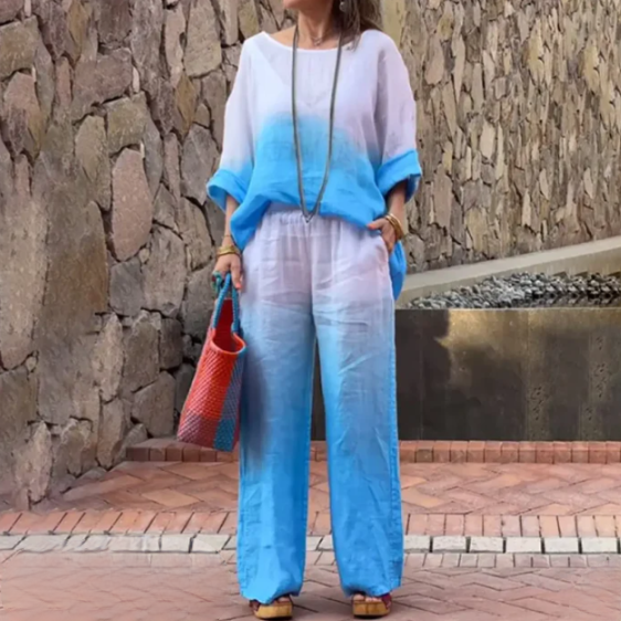 Comfortable Women's Outfit - Relaxed Fit Top & Trousers