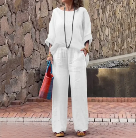 Comfortable Women's Outfit - Relaxed Fit Top & Trousers - Nocini