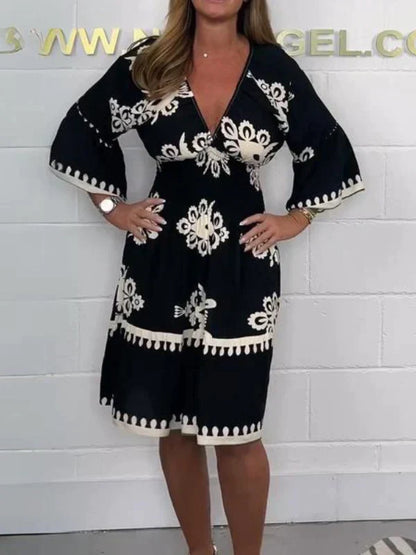 Casual V-Neck Dress with 3/4 Sleeves and Floral Print