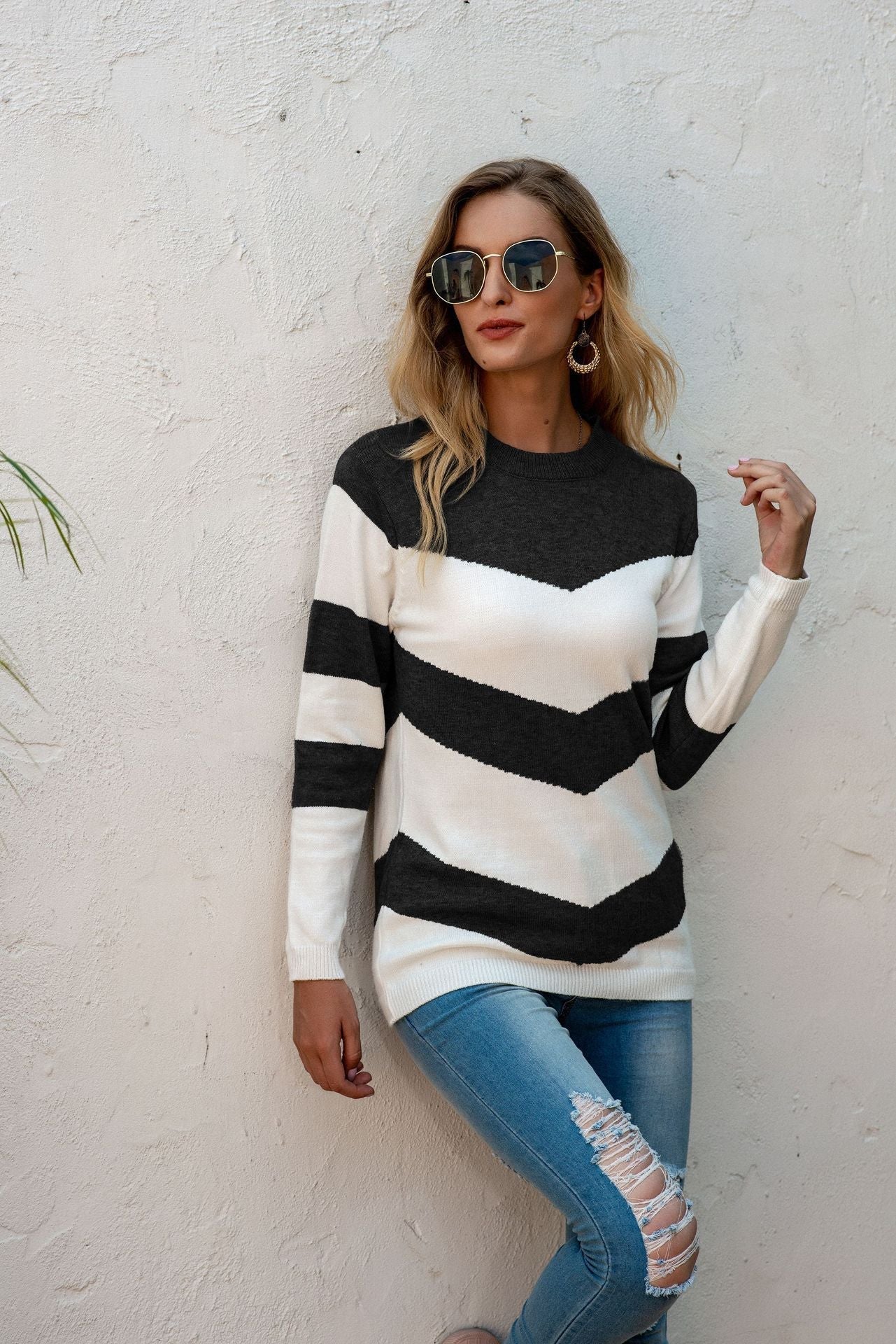 Cozy Women's Wool Sweater Long Sleeve Relaxed Fit - Nocini