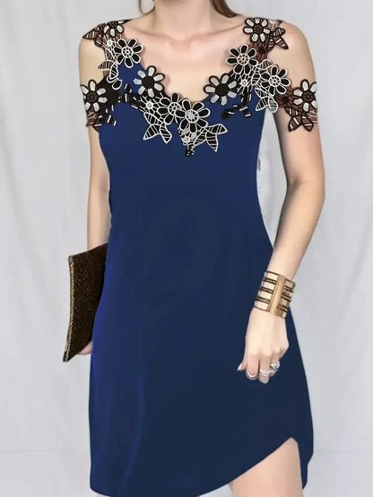 Chic V-Neck Lace Short Dress