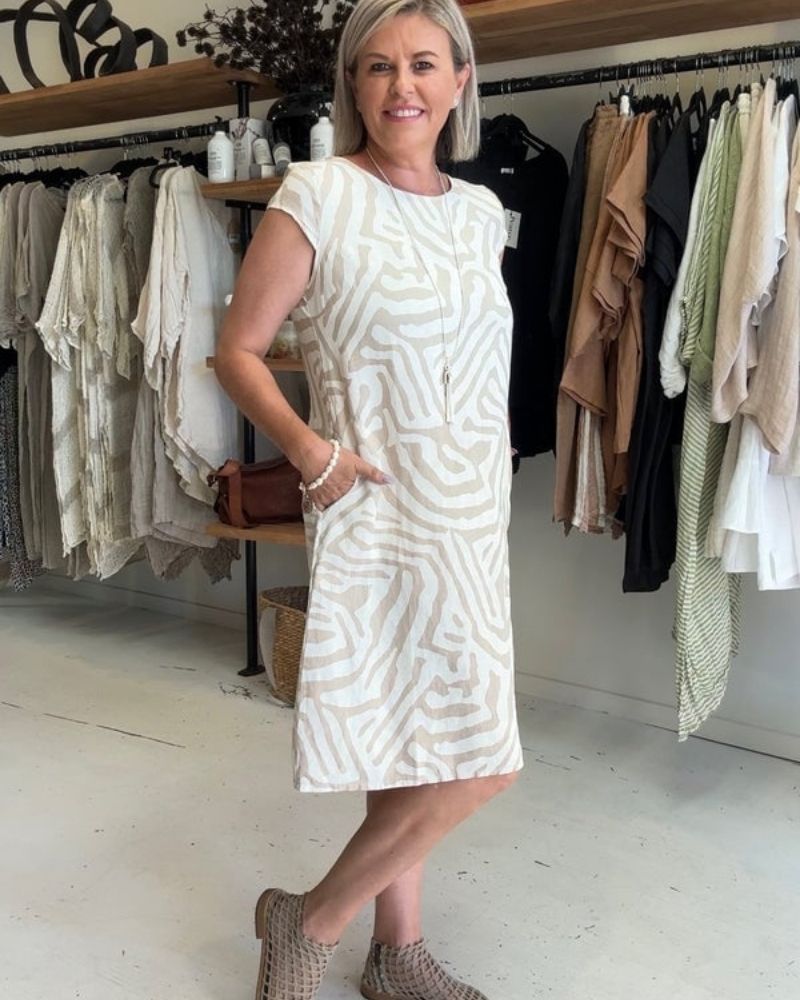 Christina | Casual Sundress with Round Neck and Floral Pattern