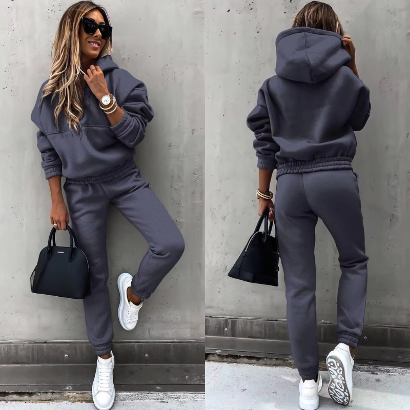 Ladies' Fashionable Sportswear Set