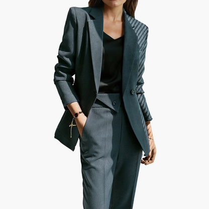 Classic Women's Suit with Fitted Trousers