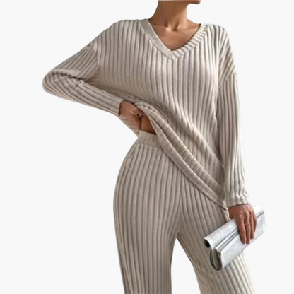 Comfy Women's V-Neck Ribbed Pajama Set