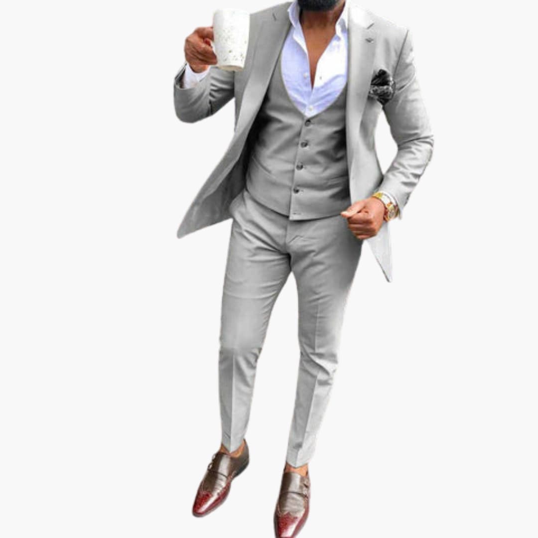 Classic 3 Piece Suit with Ventilated Material - Olytrend