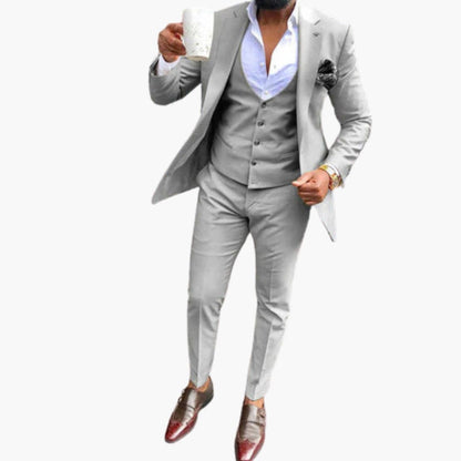 Classic 3 Piece Suit with Ventilated Material - Olytrend