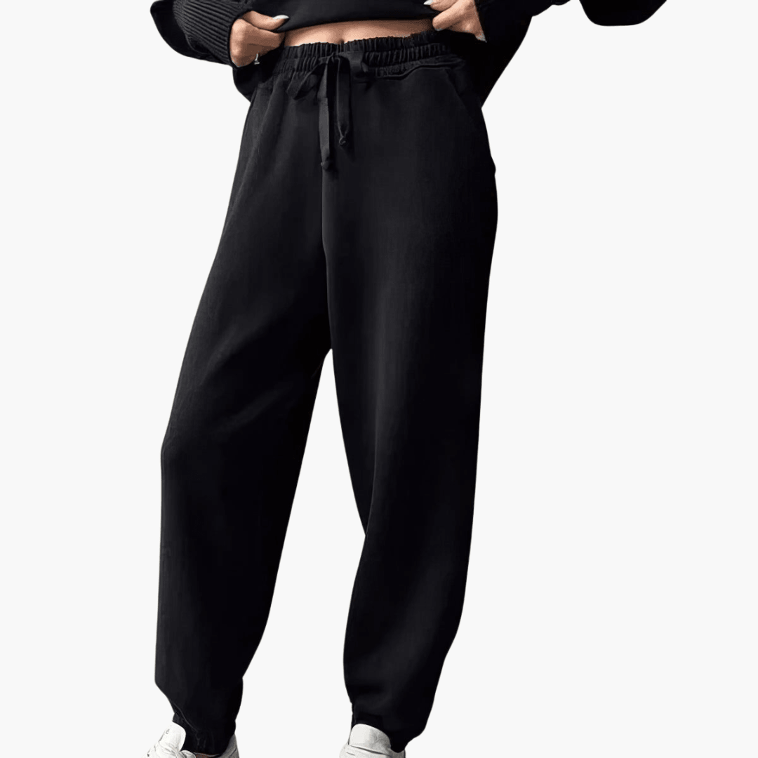 Classic 2-Piece Outfit for Women