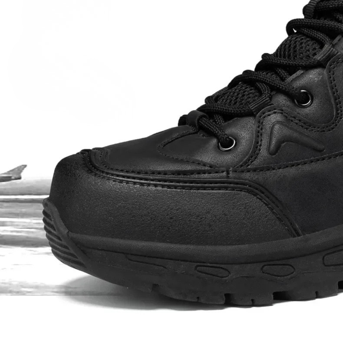 Rugged Outdoor Men's Insulated Waterproof Snow Boots