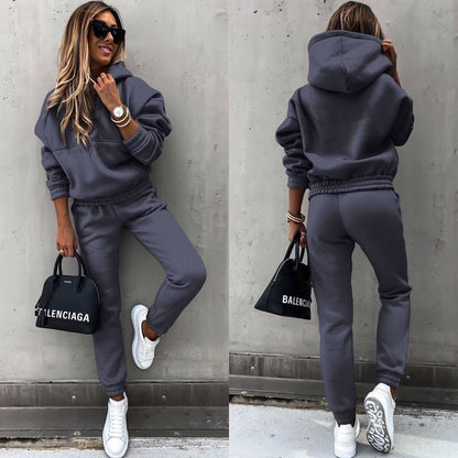 Comfy Women's Athletic Sweat Suit