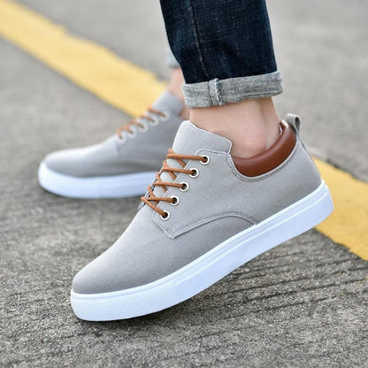 Men's Lightweight Athletic Shoes