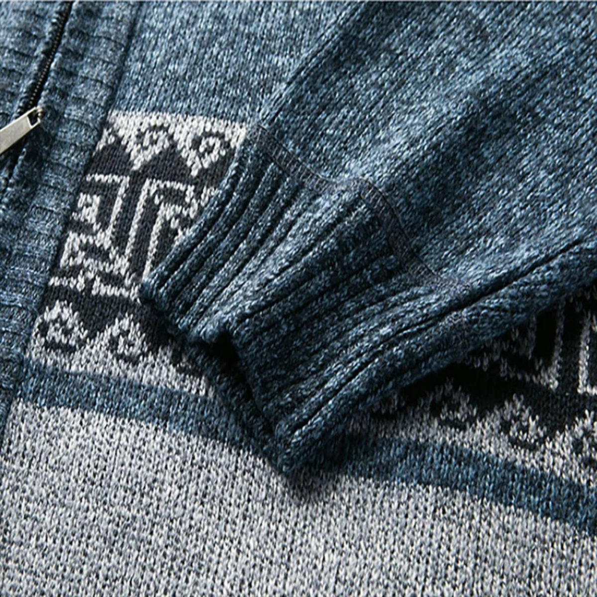 Cozy Patterned Crew Neck Knitted Cardigan for Men