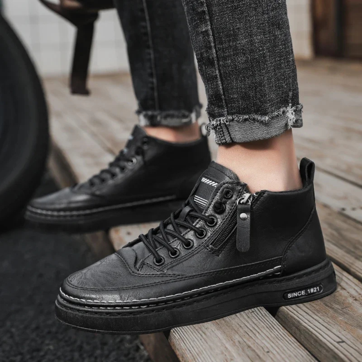 Comfortable Mens Leather High Top Zip Boots
