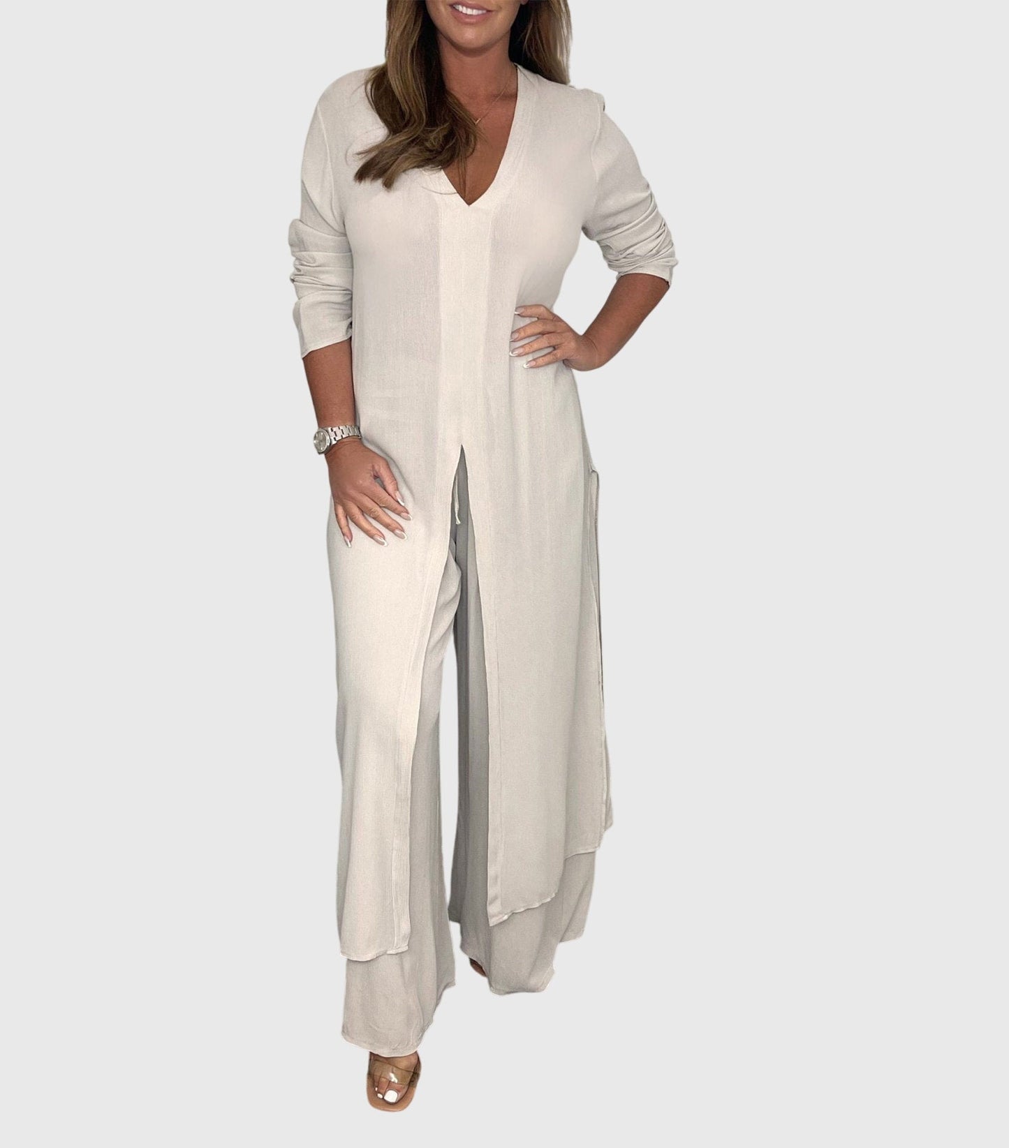 Ladies Beautiful 2 Piece Outfit