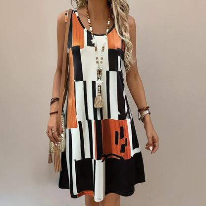 Elegant Strapless Fit Dress