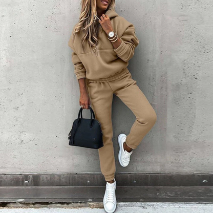 Relaxed Fit Women's Hoodie Jogger Sweat Suit Set