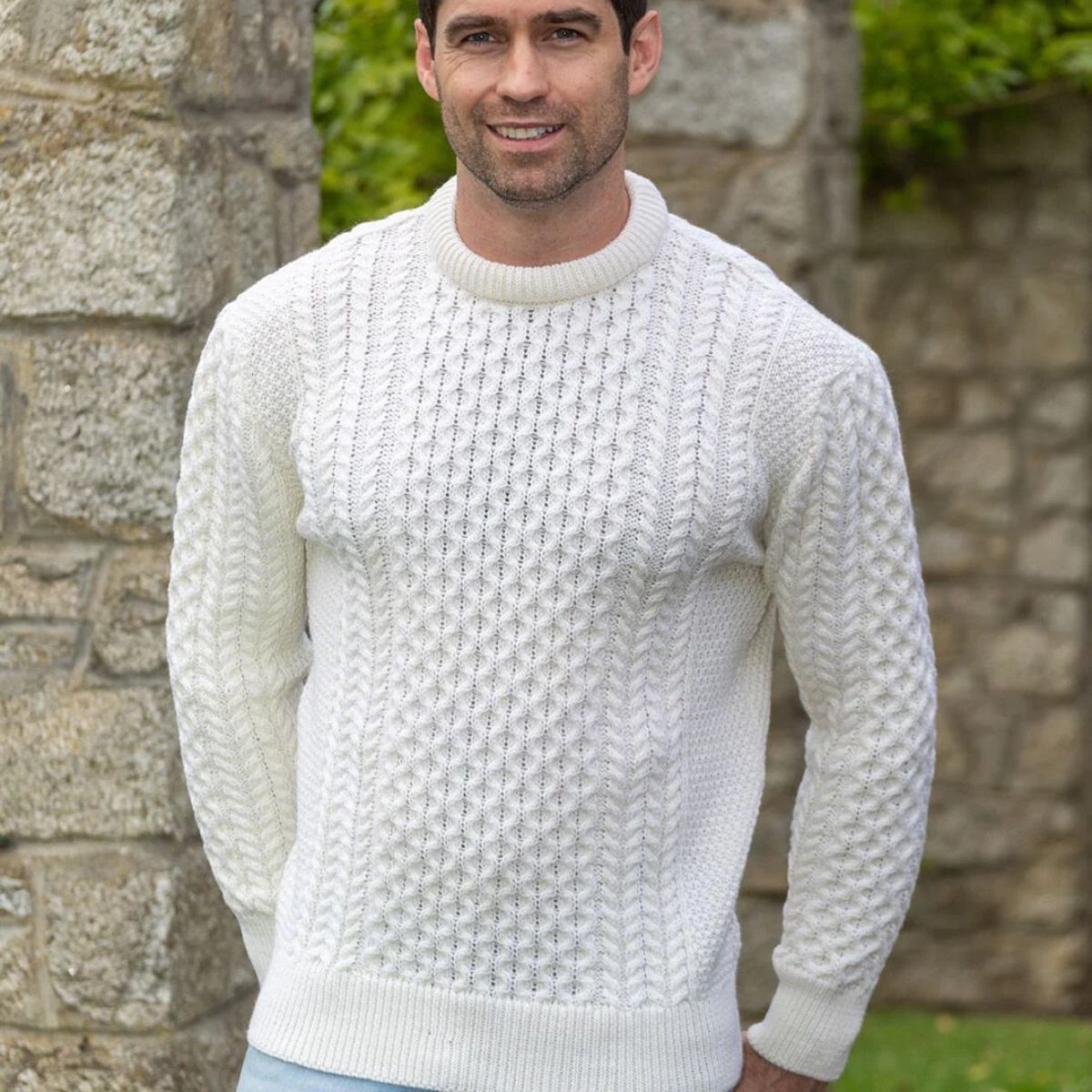 Classic Cable Knit Crew Neck Men's Sweater