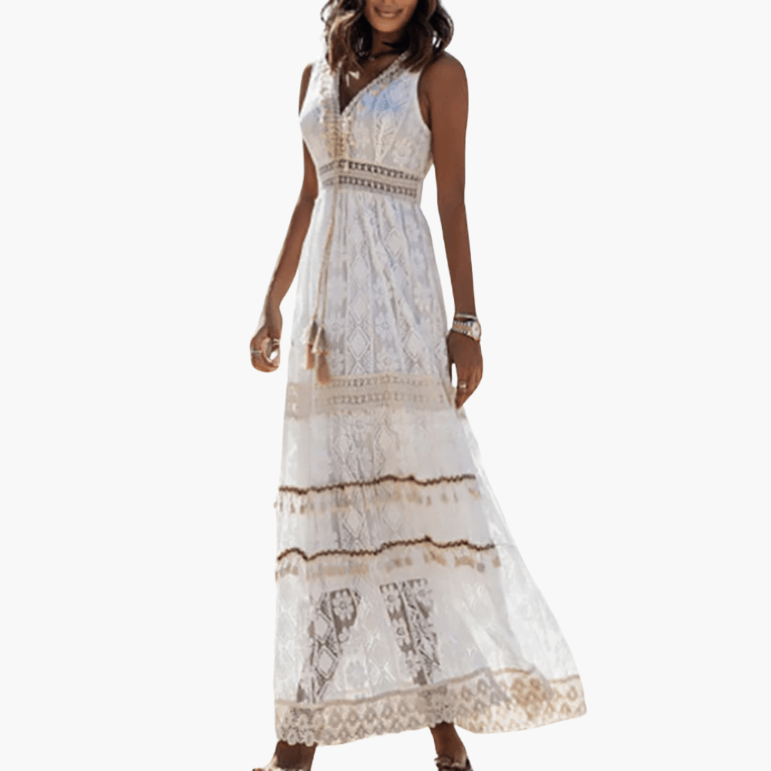 Flowy Ladies Lace Maxi Dress in Chic Bohemian Style