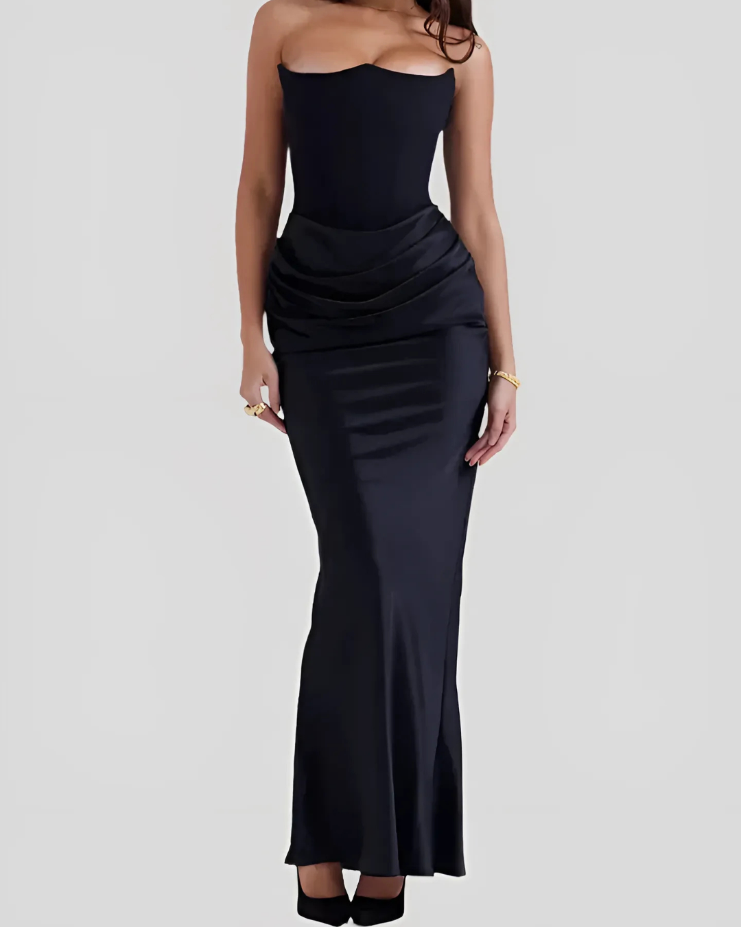 Elegant Sleeveless Maxi Dress with Fitted Waist