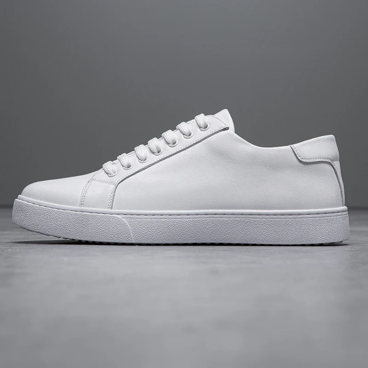 Comfortable Men's Vintage Low Top Sneakers