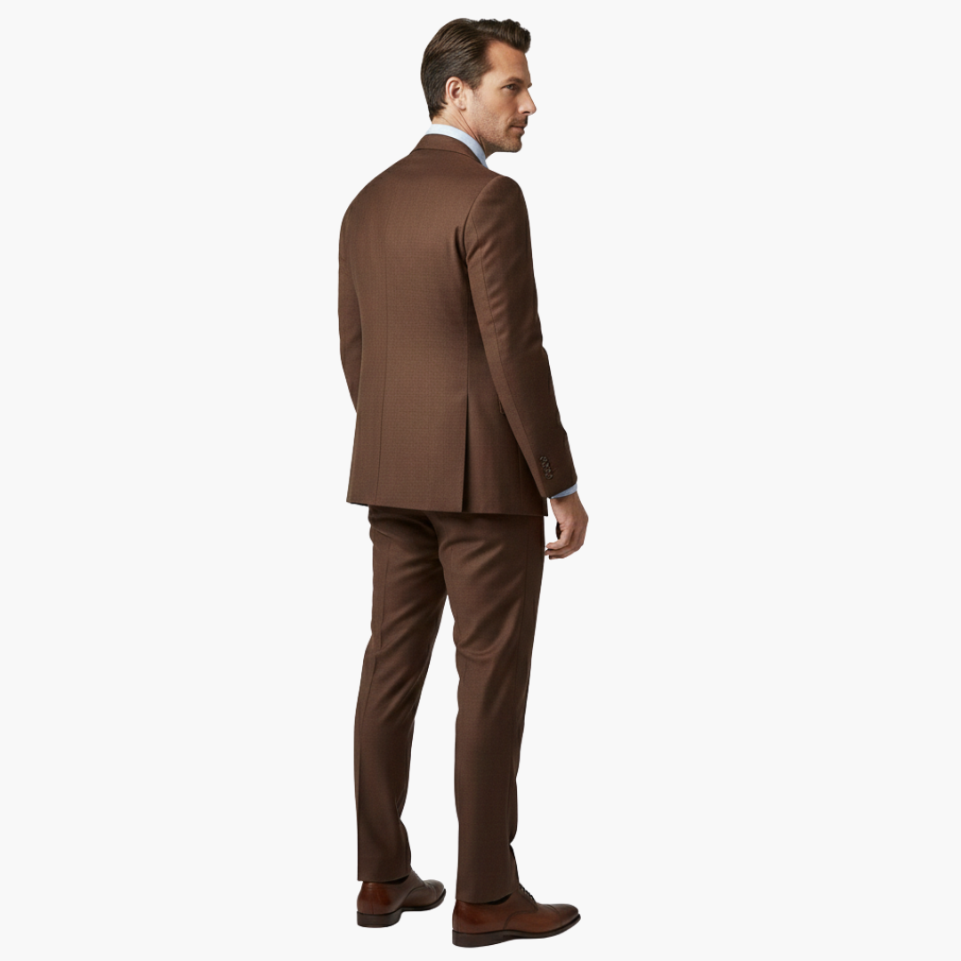Classic Fit 3 Piece Suit with Peak Lapel Jacket