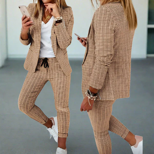 Ladies Elegant Business Suit
