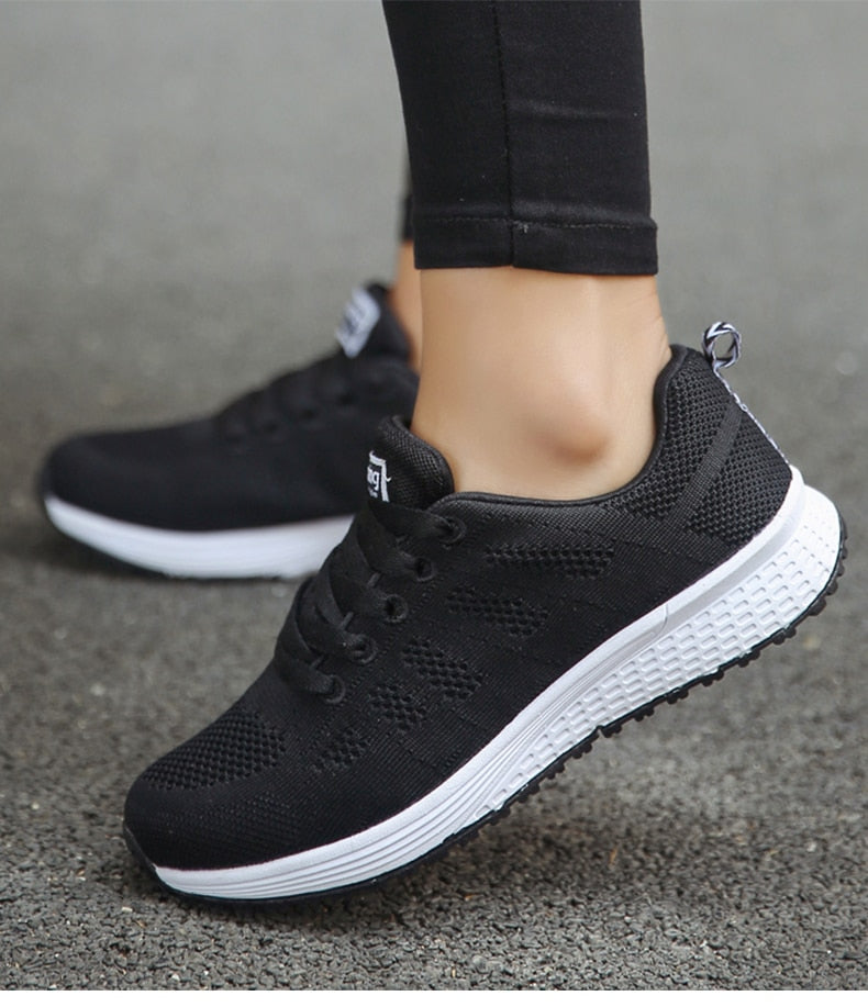 Comfy Women's Sneakers Round Toe Style