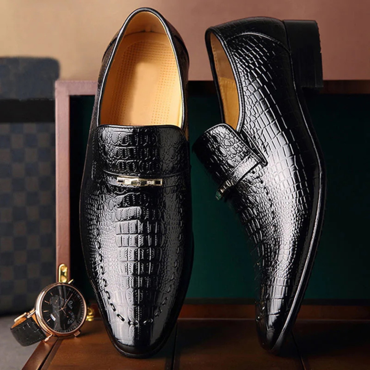 Stylish Men's Alligator Print Leather Slip On Dress Shoes