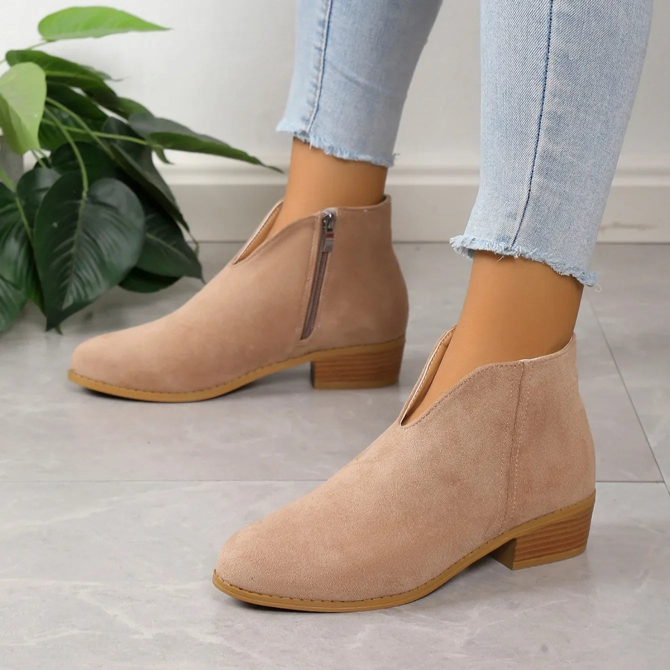Fashionable Leather Low Heel Boots for Women