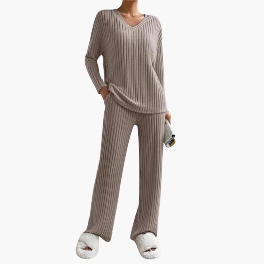 Comfy Women's V-Neck Ribbed Pajama Set