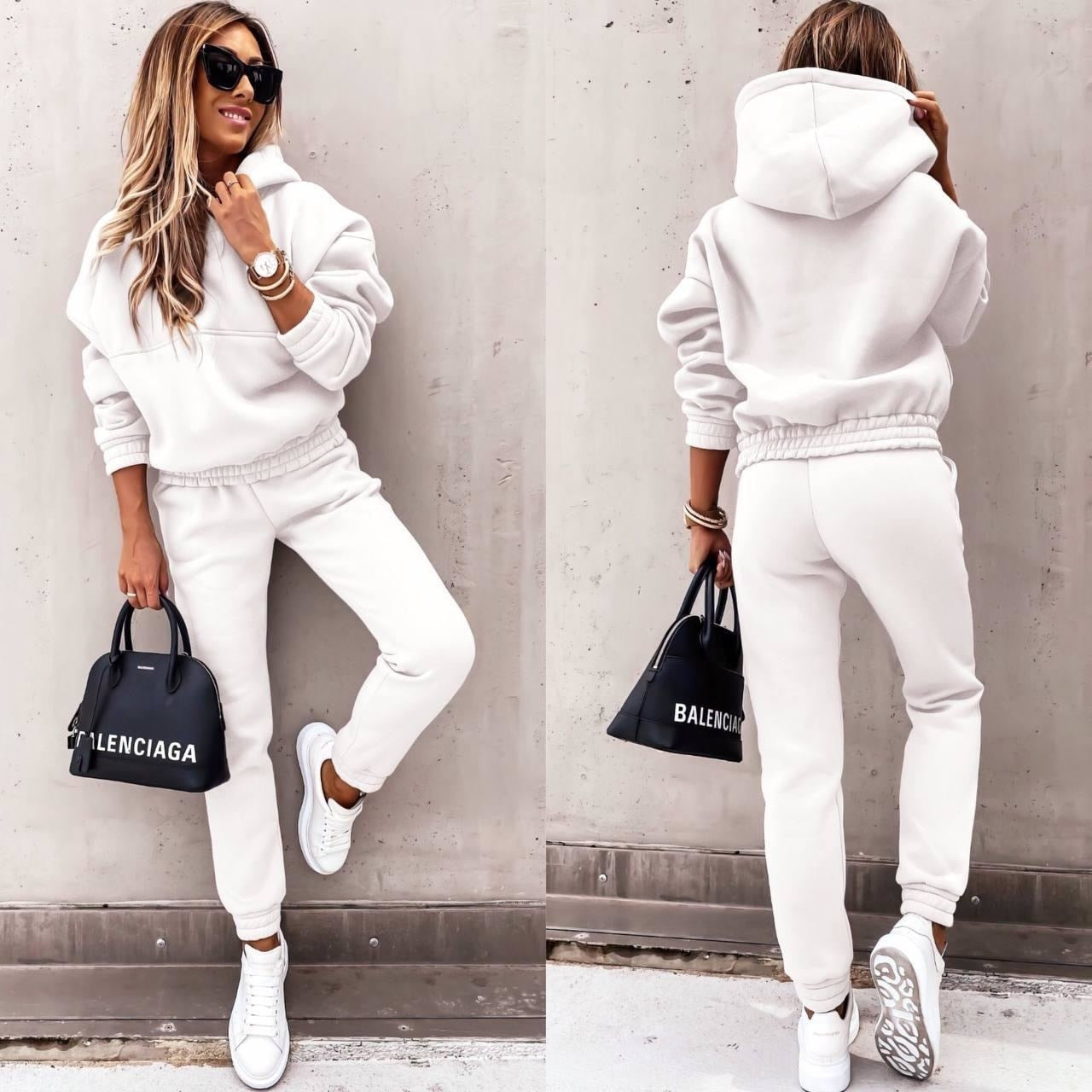 Comfy Women's Athletic Sweat Suit