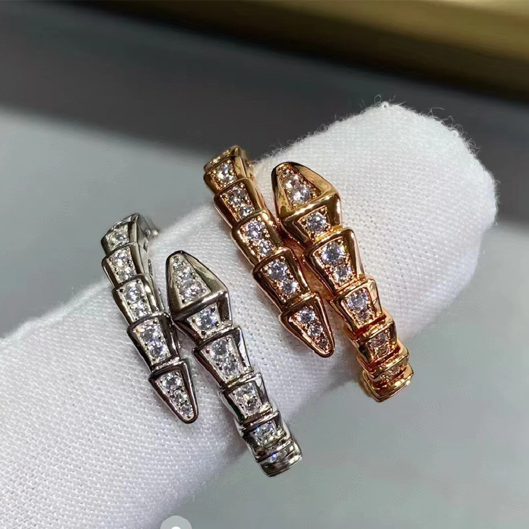 Luxury Rose Gold Ring with CZ Stone Details