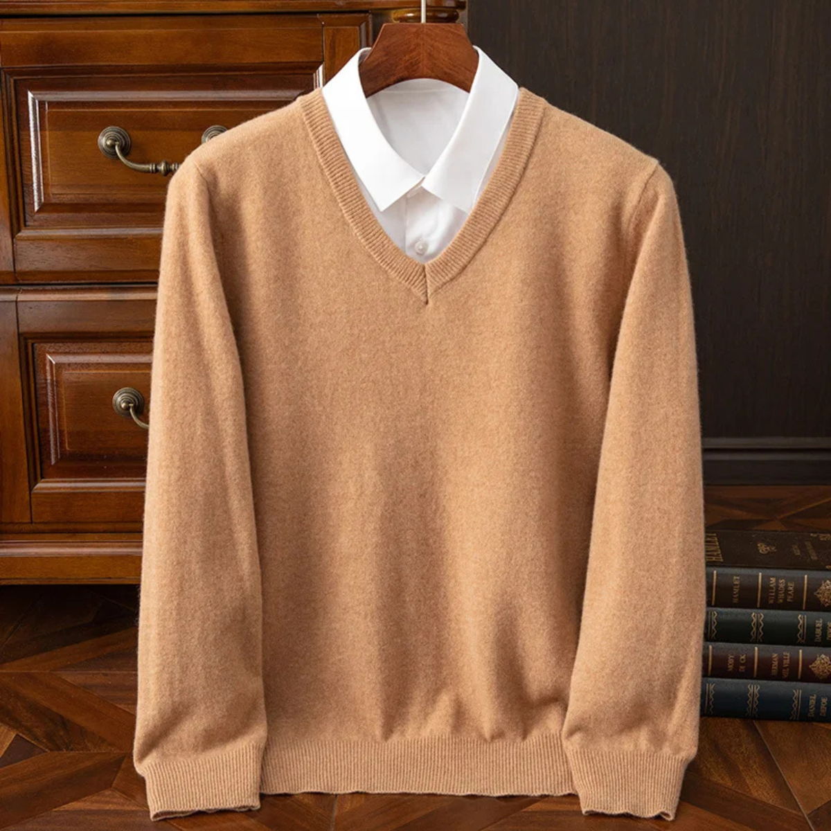 Cozy Men's Crew Neck Cashmere Sweater