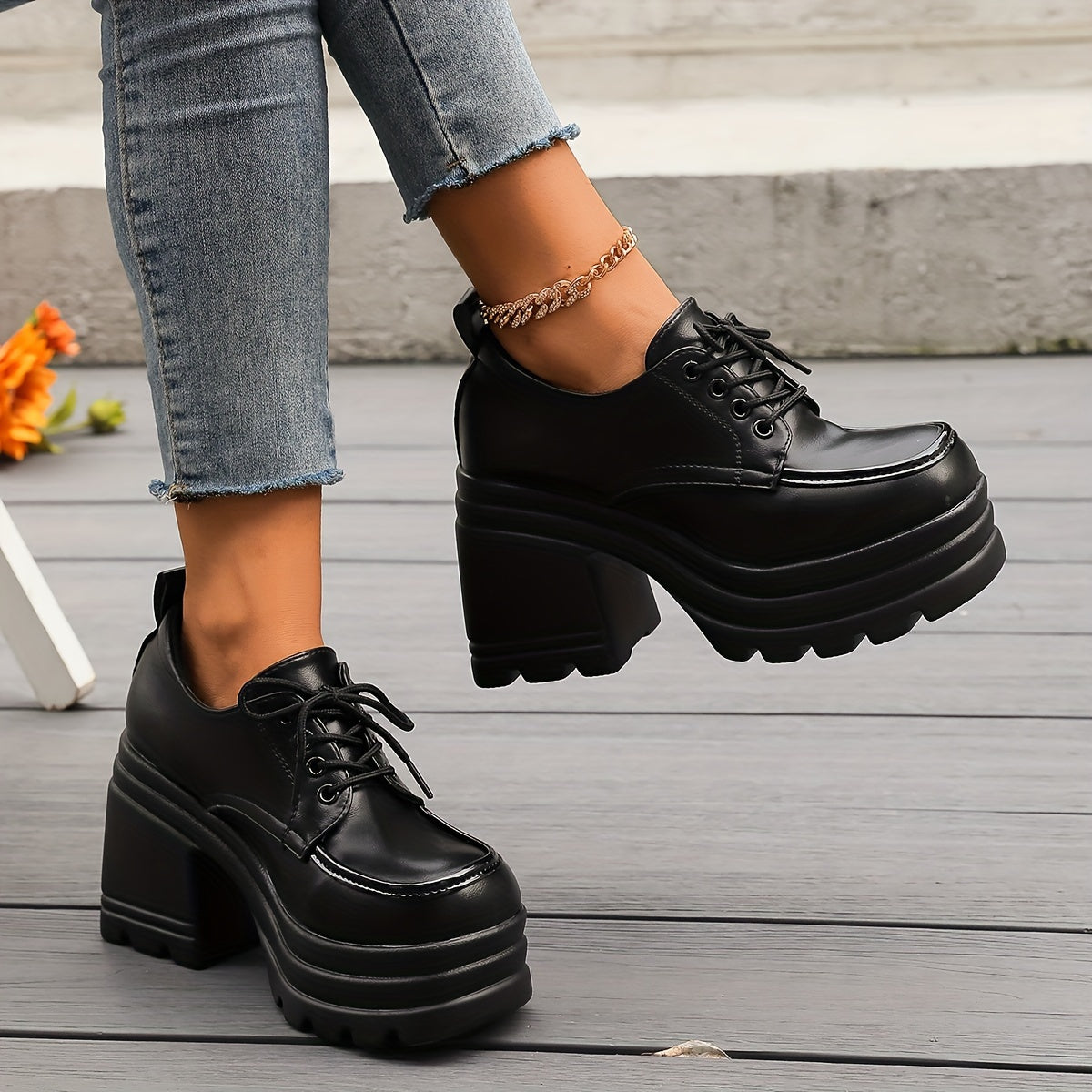 Comfortable Lace Up Block Heel Shoes