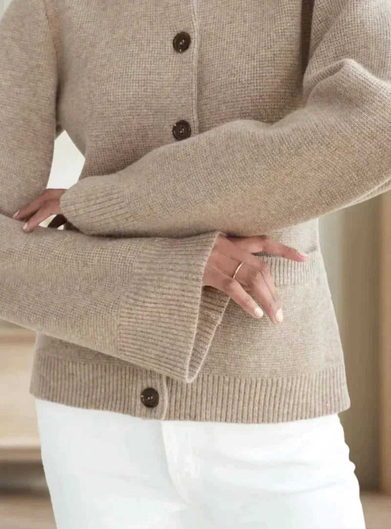 Cozy Women's Wool Cardigan with Pockets