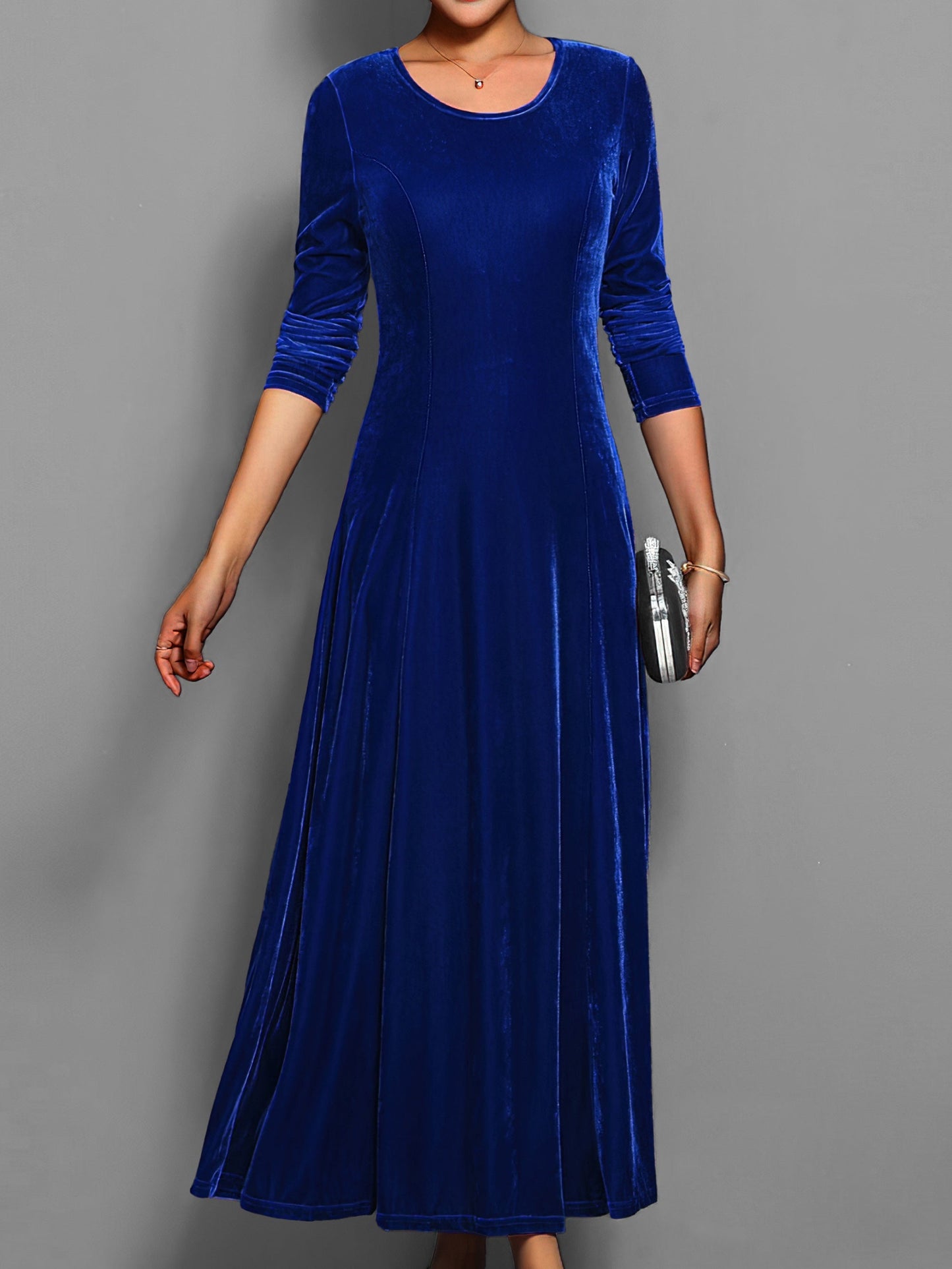 Luxurious Women's Velvet Maxi Dress with Long Sleeves
