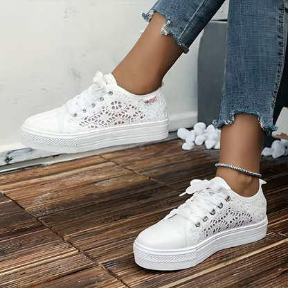 Trendy Comfortable Lace Up Shoes