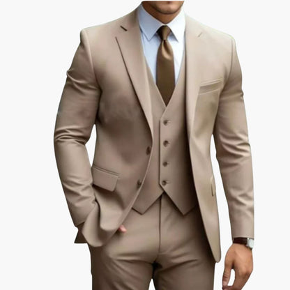 Classic Men's 3-Piece Suit with Slim Fit Trousers