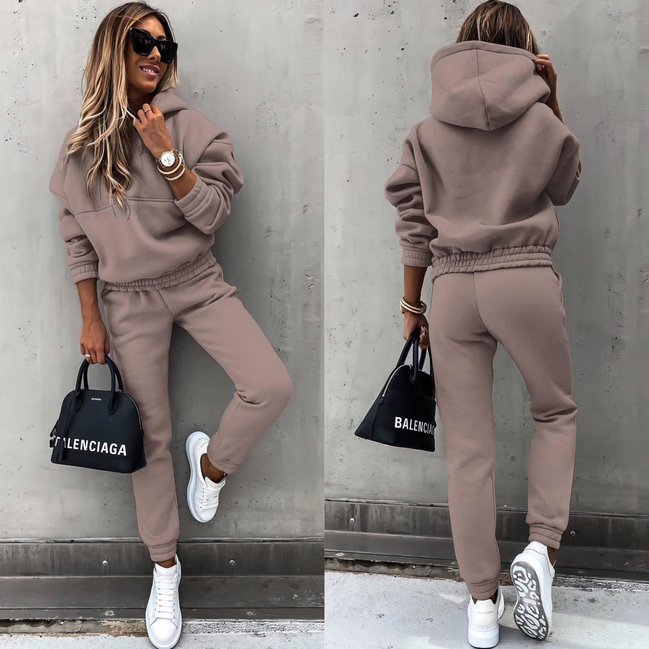 Comfy Women's Athletic Sweat Suit