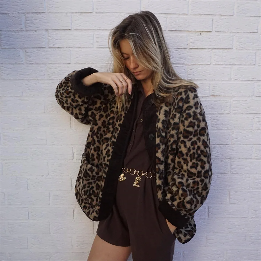 Fashionable Ladies Leopard Coat | Fall
