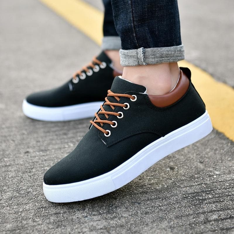Men's Lightweight Athletic Shoes