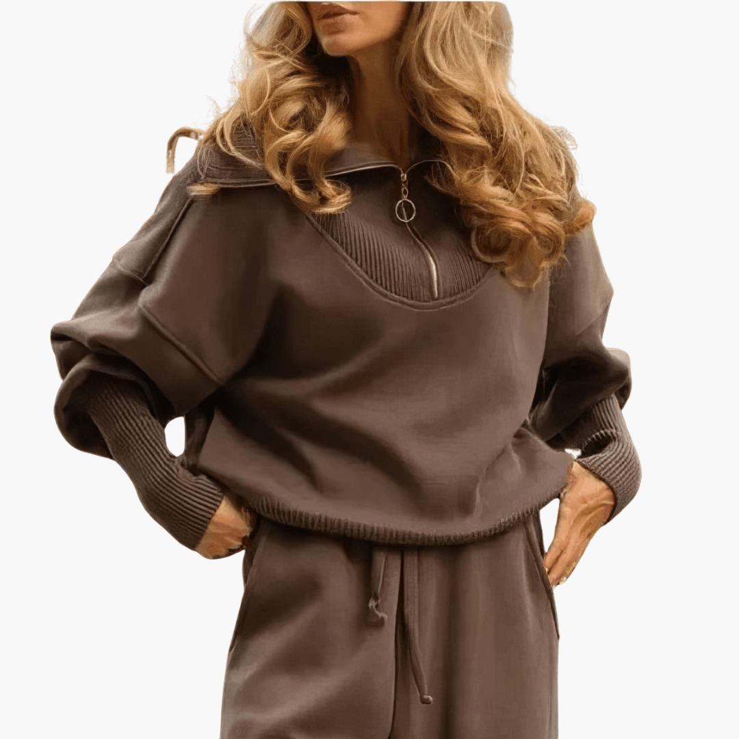 Classic 2-Piece Outfit for Women