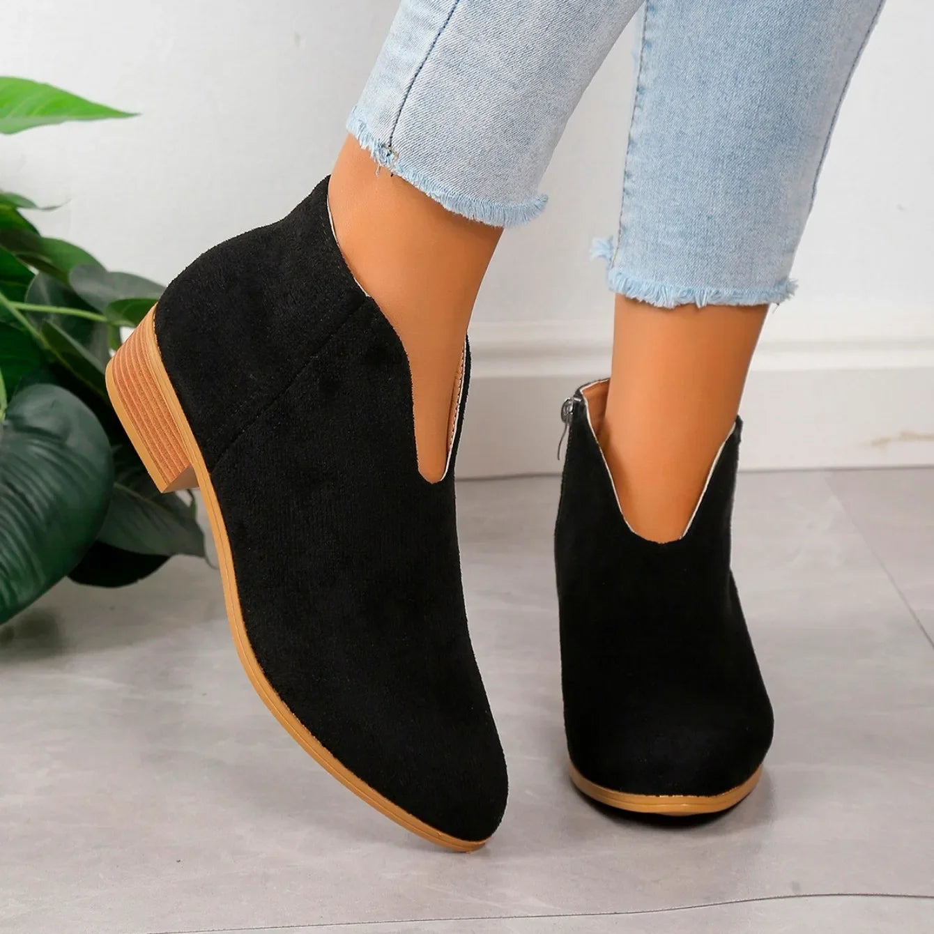 Fashionable Leather Low Heel Boots for Women